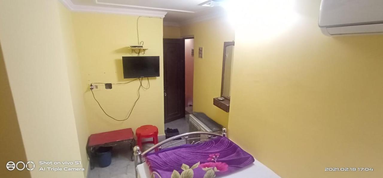 Khaja Habib Hotel Calcutta Buitenkant foto